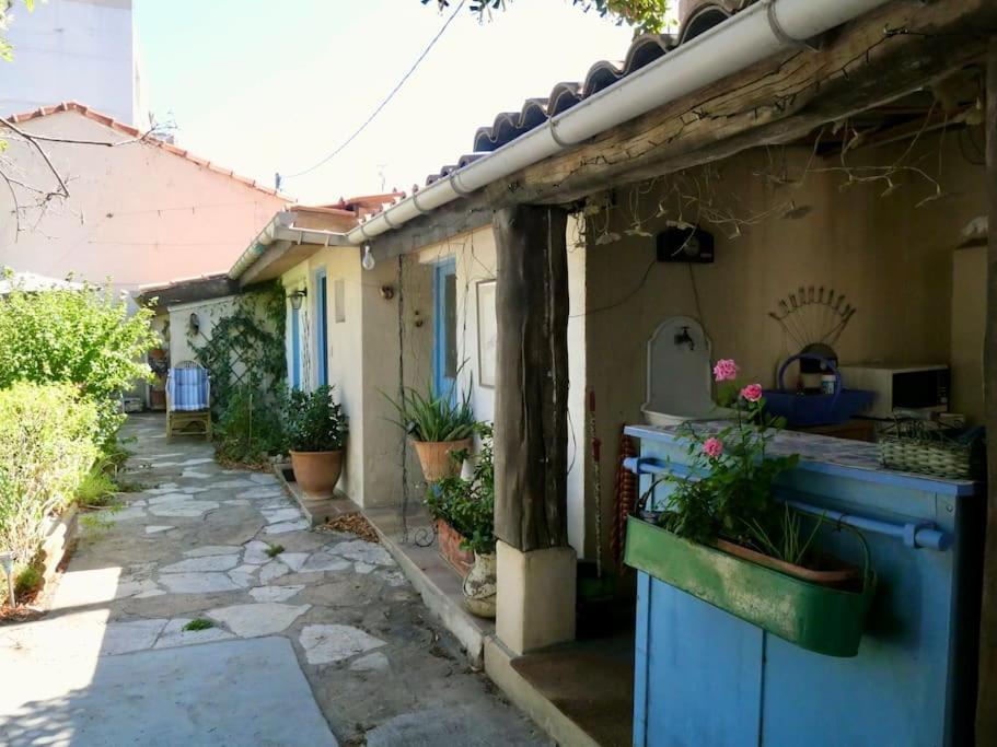 La Campagne Dans La Ville Narbonne Exteriör bild